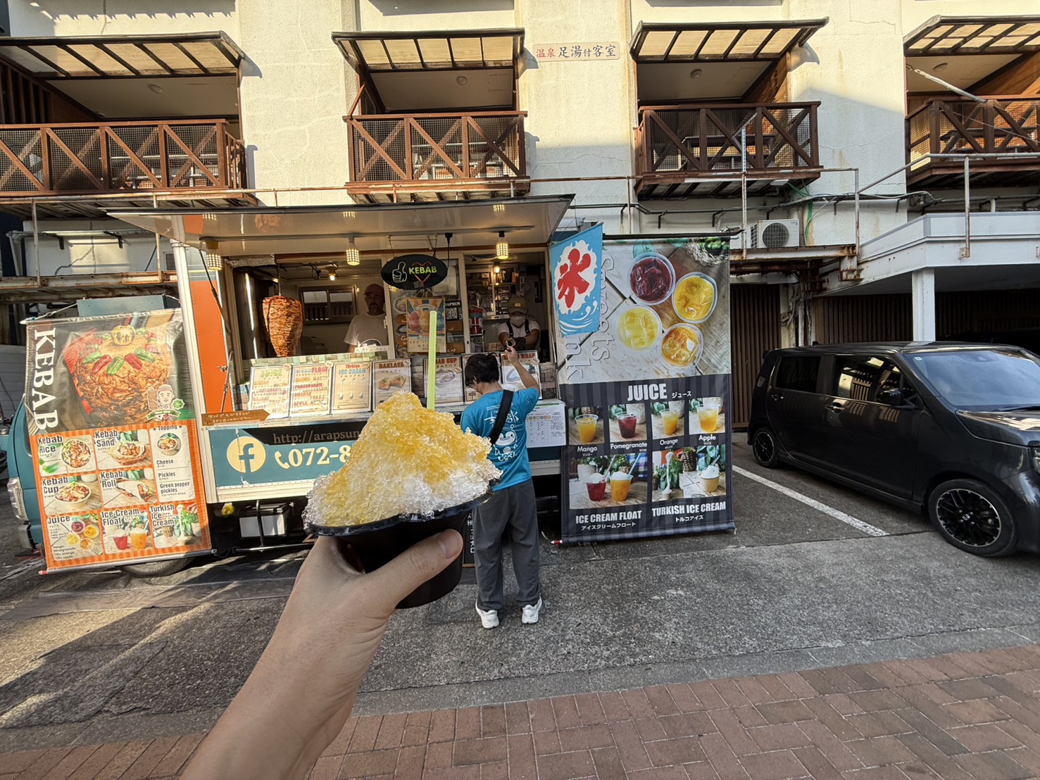 COMMON株式会社、南紀ワークス株式会社、ホテル白浜館が連携し、和歌山県白浜町でキッチンカーによる遊休地活用の社会実験を開始